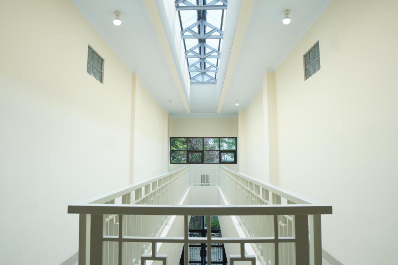 Hostel Kost Eksklusif Teduh Yogyakarta Exterior foto