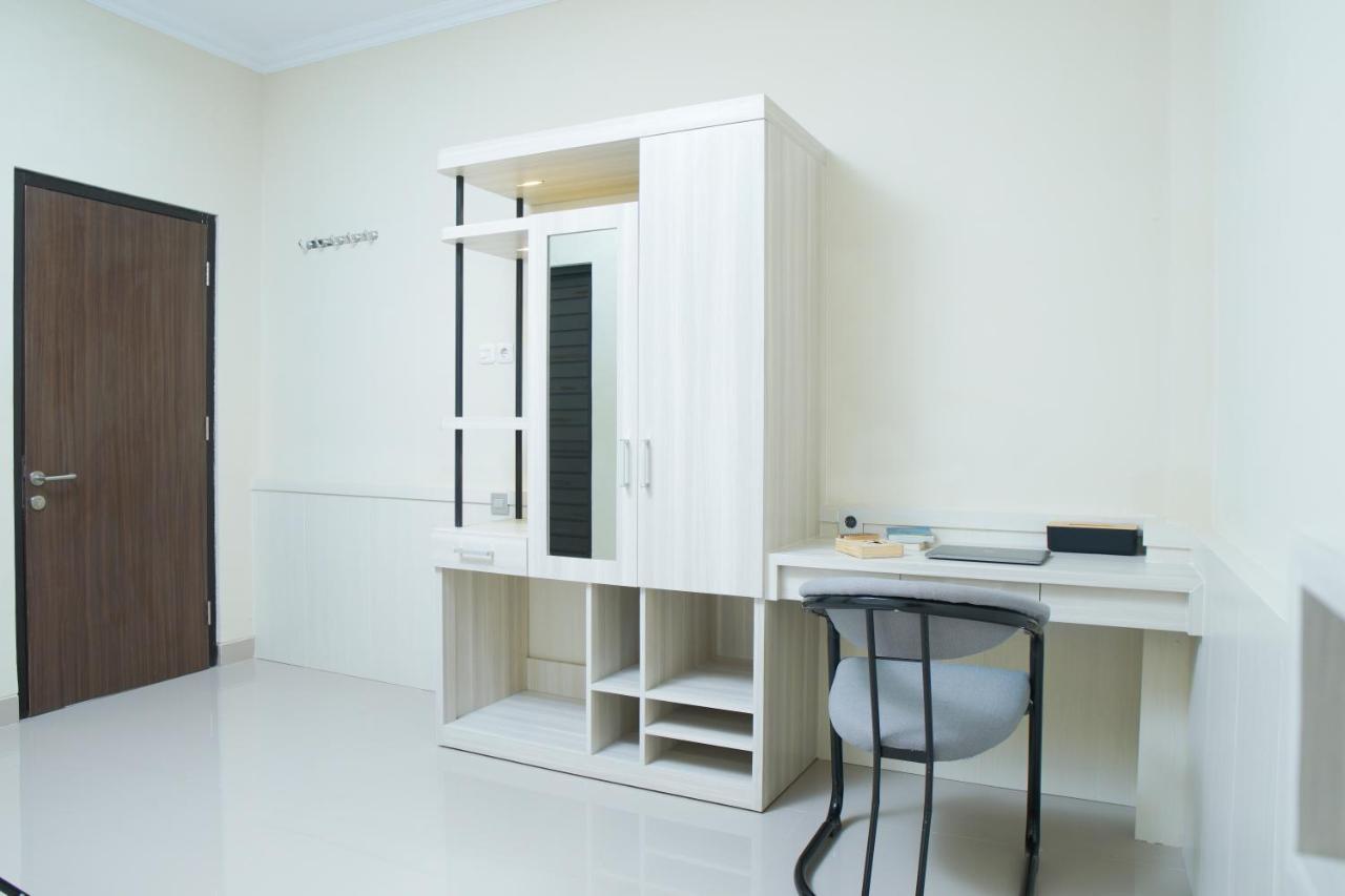 Hostel Kost Eksklusif Teduh Yogyakarta Exterior foto